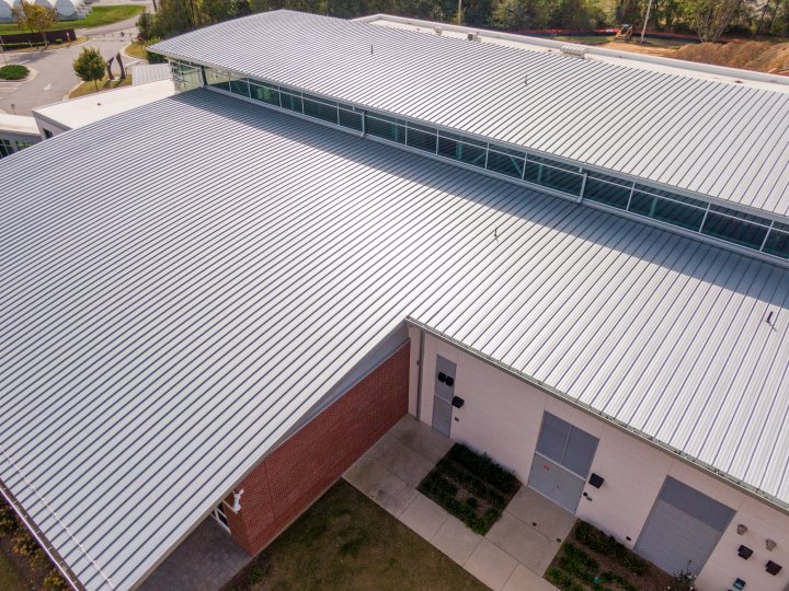 Metal roofing installation image